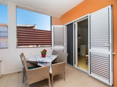 Ferienwohnung für 3 Personen (45 m²) in Sibenik-Brodarica 3/10