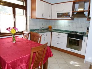 23844962-Ferienwohnung-5-Sibenik-Brodarica-300x225-3