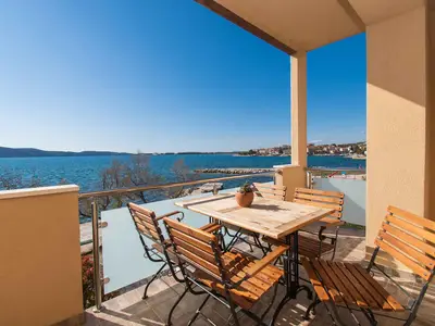 Ferienwohnung für 6 Personen (65 m²) in Sibenik-Brodarica 1/10