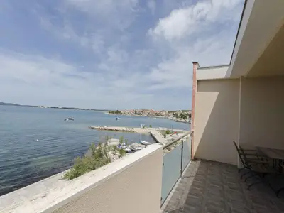 Ferienwohnung für 6 Personen (65 m²) in Sibenik-Brodarica 1/10