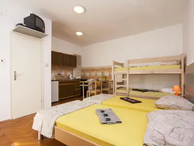 Ferienwohnung für 3 Personen (23 m²) in Sibenik-Brodarica 8/10