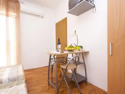 Ferienwohnung für 2 Personen (17 m²) in Sibenik-Brodarica 7/10