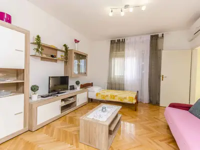Ferienwohnung für 6 Personen (90 m²) in Sibenik-Brodarica 8/10