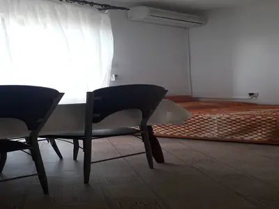 DiningRoom