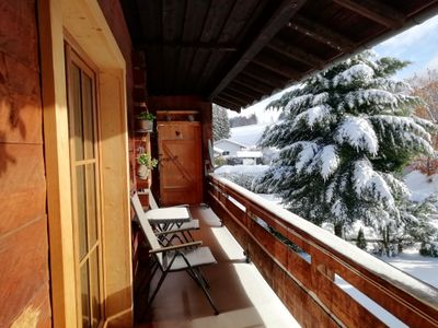 Wintersonne auf dem Balkon