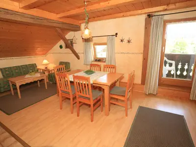 Wohn- und Essbereich