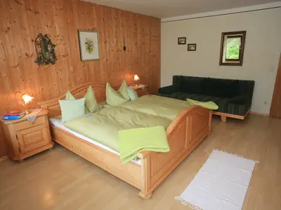 Schlafzimmer 2