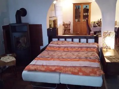 Ausziehcouch im Wohnbereich als zusätzliche Schlafmöglichkeit