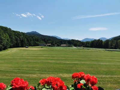 Ferienwohnungen am Alpenrand Ausblick vom Balkon