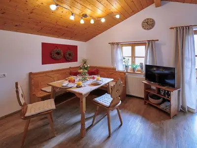 rosenbluete_esstisch_03