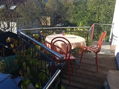Balkon mit Bergblick