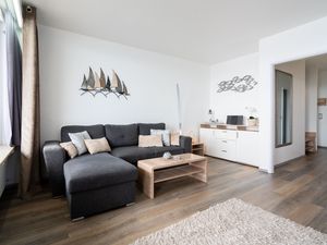 23871215-Ferienwohnung-4-Sierksdorf-300x225-1