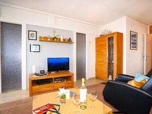 23924568-Ferienwohnung-2-Sierksdorf-300x225-4