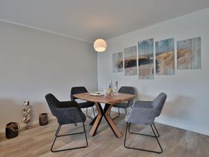 23971044-Ferienwohnung-4-Sierksdorf-300x225-2