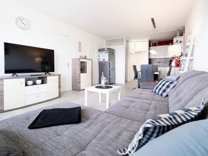 23873584-Ferienwohnung-4-Sierksdorf-300x225-3