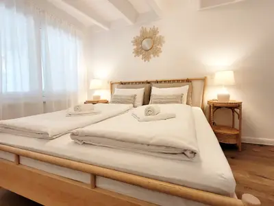 Schlafzimmer 1 mit Doppelbett