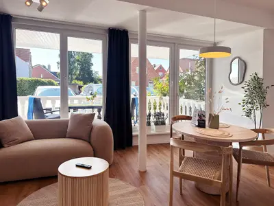 Ansicht Zimmer mit Blick auf die Terrasse