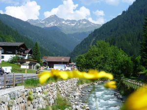 19069745-Ferienwohnung-5-Silbertal-300x225-2