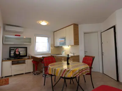 Ferienwohnung für 2 Personen (36 m²) in Šilo 9/10