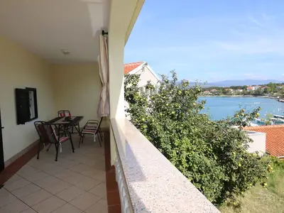 Ferienwohnung für 3 Personen (40 m²) in Šilo 1/10