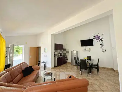Ferienwohnung für 5 Personen (70 m²) in Šilo 1/10