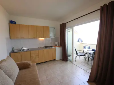 Ferienwohnung für 3 Personen (40 m²) in Šilo 10/10