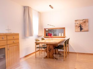 23503134-Ferienwohnung-2-Sils Maria-300x225-4