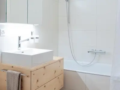 Badezimmer mit Badewanne