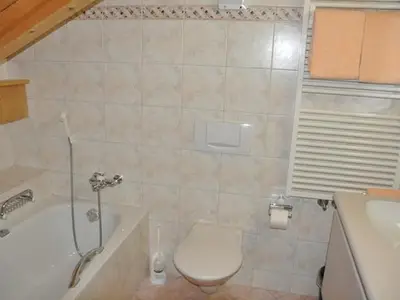 Badezimmer mit Wanne