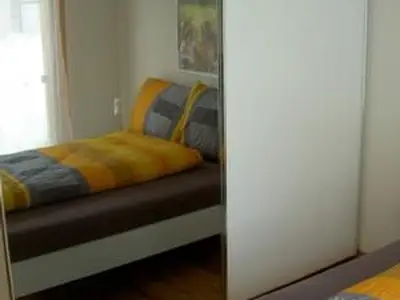 Blick über den Schrankspiegel