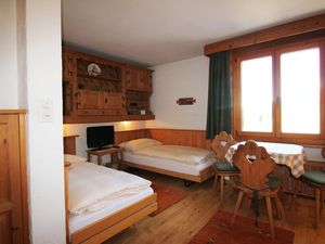 23718800-Ferienwohnung-2-Sils Segl Maria-300x225-4