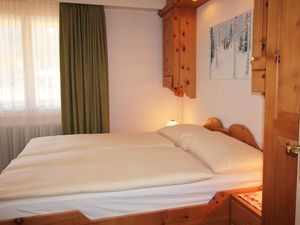 23718788-Ferienwohnung-4-Sils Segl Maria-300x225-3