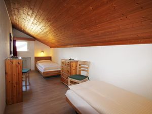 23718822-Ferienwohnung-4-Sils Segl Maria-300x225-4