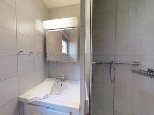 3208138-Ferienwohnung-4-Silvaplana-300x225-5