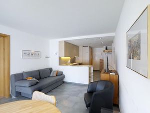 3208025-Ferienwohnung-4-Silvaplana-300x225-4