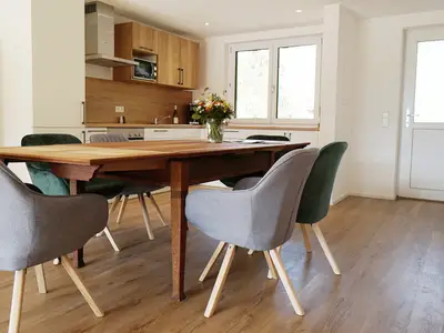 Essbereich mit Küchenzeile