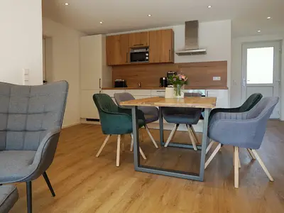 Essbereich mit Küchenzeile