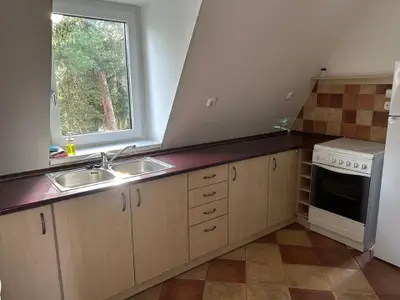 Gut ausgestattete Küche