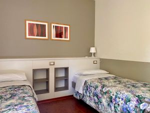 22441053-Ferienwohnung-6-Sirmione-300x225-3