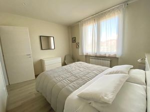 22435567-Ferienwohnung-6-Sirmione-300x225-1