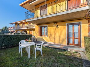 23327435-Ferienwohnung-4-Sirmione-300x225-5