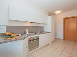 23348699-Ferienwohnung-5-Sirmione-300x225-5