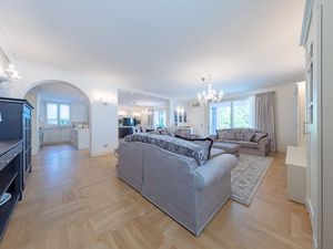 23388880-Ferienwohnung-10-Sirmione-300x225-5