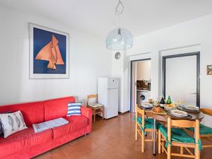 23451042-Ferienwohnung-4-Sirmione-300x225-4