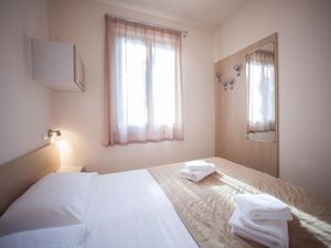 23292197-Ferienwohnung-4-Sirmione-300x225-5