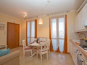 23350011-Ferienwohnung-4-Sirmione-300x225-5