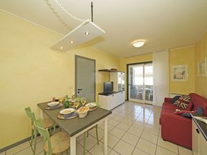 23639673-Ferienwohnung-4-Sirmione-300x225-4