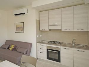 24049789-Ferienwohnung-3-Sirmione-300x225-2