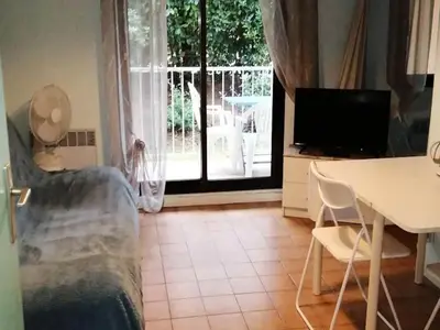 Ferienwohnung für 5 Personen (26 m²) in Six-Fours-les-Plages 4/10