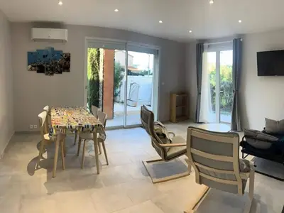 Ferienwohnung für 5 Personen (60 m²) in Six-Fours-les-Plages 2/10